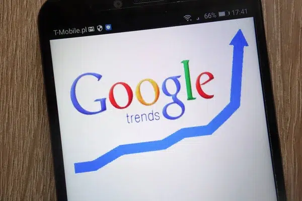 Descubre cómo Google Trends puede mejorar tu estrategia de SEO y atraer más tráfico a tu sitio web Descubre cómo Google Trends puede mejorar tu estrategia de SEO y atraer más tráfico a tu sitio web
